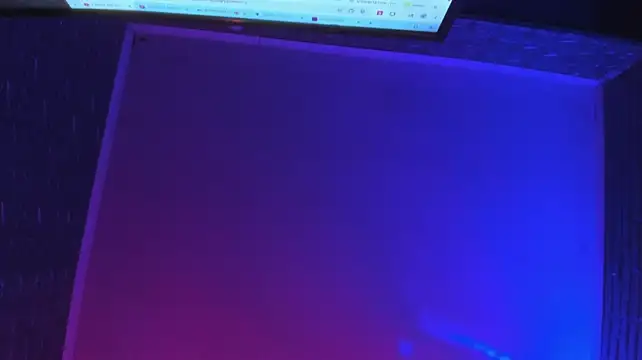 Živý XXX chat EmmyTorner