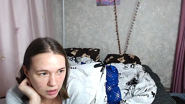 leila_bambi_'s Live XXX Chat
