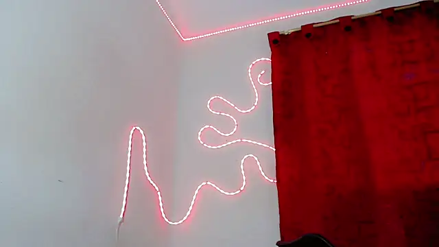 Sweet_Everlin01 Adlı Modelin Canlı XXX Sohbeti
