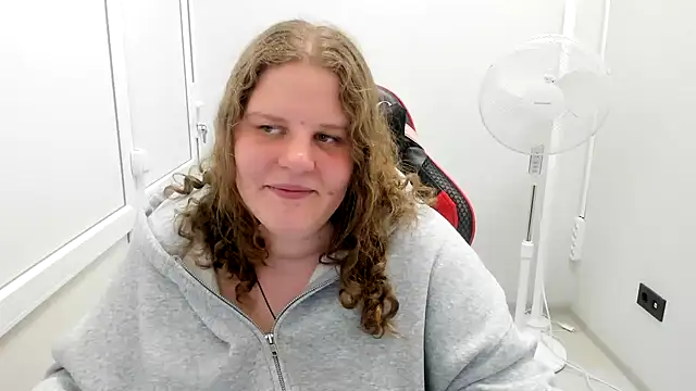 Онлайн чат XXX Bella_shyy_
