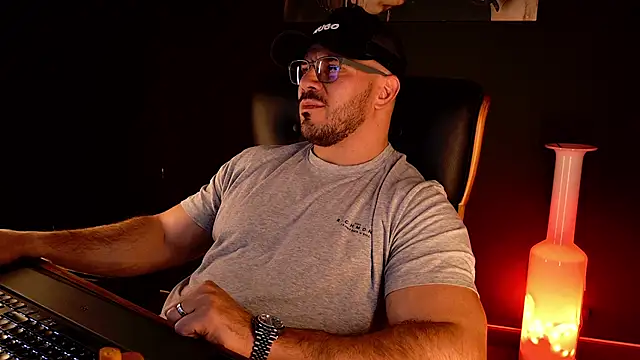 AngeloEric Live XXX-Chat