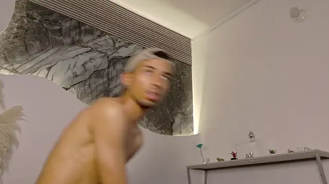 XXX chat uživo modela LiamSteel_