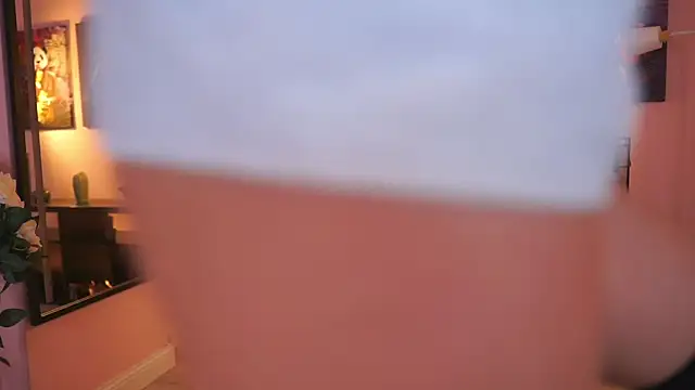 دردشة CamyRoux الجنسية المباشرة