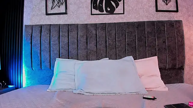 Czat XXX na żywo – Lia_Cherry_7