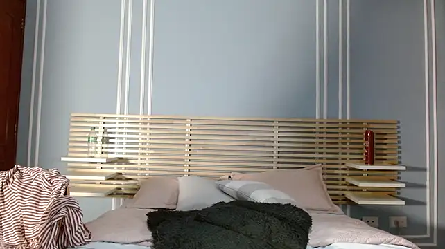 ChantalGarner live XXX chat