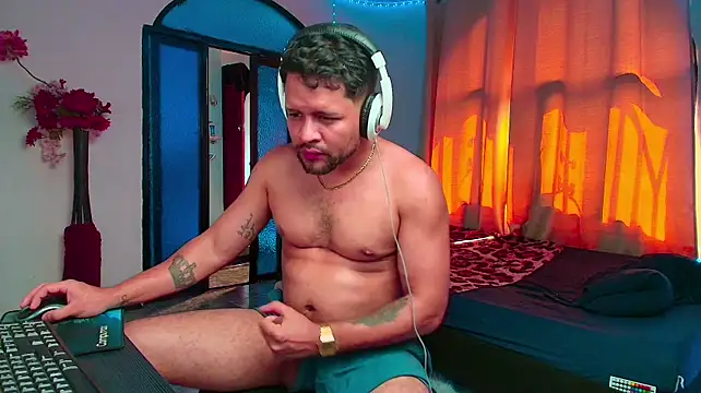 LucasGaeel 라이브 XXX 채팅