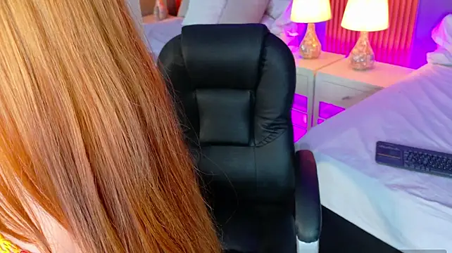 SamyBlonde live XXX chat