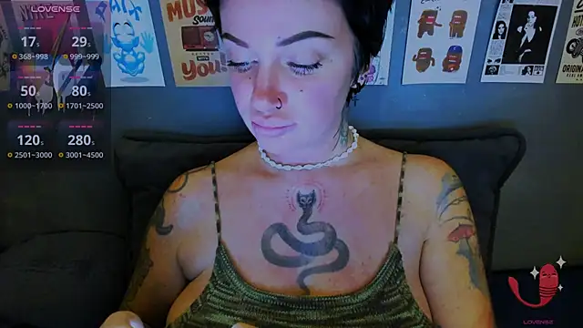 EllieOz Adlı Modelin Canlı XXX Sohbeti