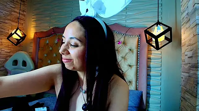 Chat XXX en directo de stephaniesun_
