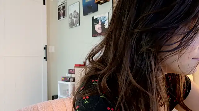 lilbbyily's Live XXX Chat