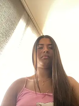 Romie_rousのライブXXXチャット