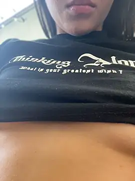 _miapetite's Live XXX Chat