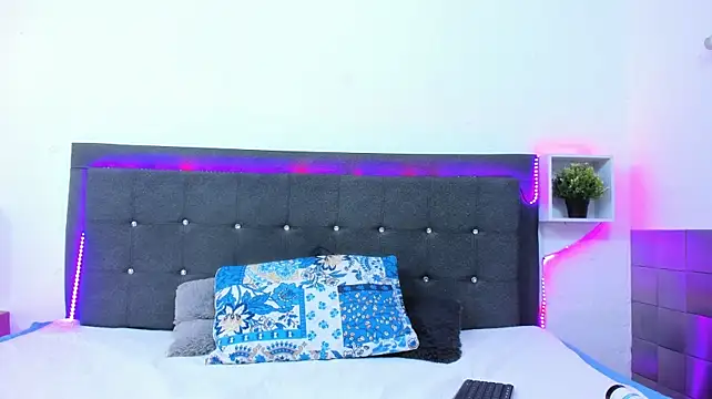 Amaraluxee's Live XXX Chat