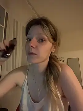 MaryHiggins' Live XXX Chat