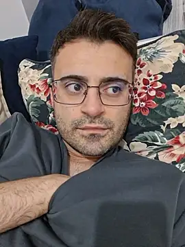 HugeTurkishCock XXX чат на живо