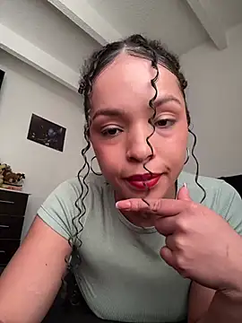 Yasmin777_'s Live XXX Chat