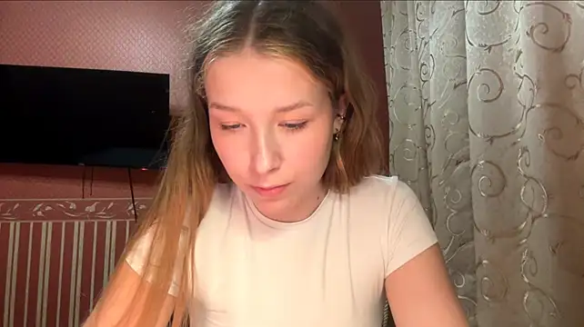 Chat +18 de VaelZira ao vivo
