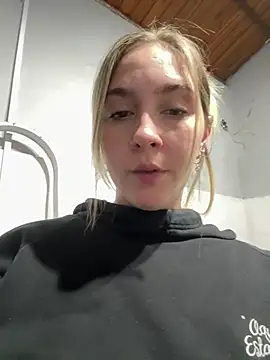 ayebran Chat XXX in diretta