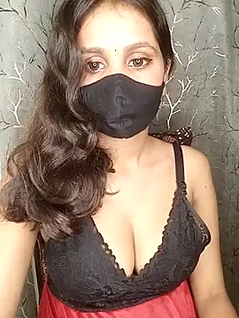XXX chat uživo modela Priya_strip1