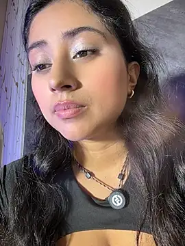 Chat XXX ao vivo de Valentinne_z