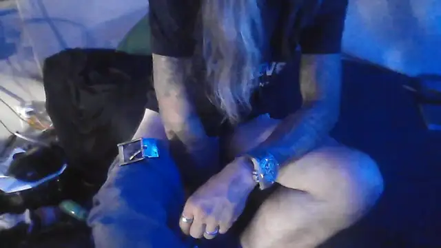 crassanova's Live XXX Chat