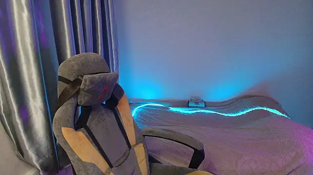 XXX chat uživo modela Adam_Kroy