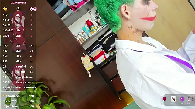 Chatroom XXX en direct de lukasstrong_