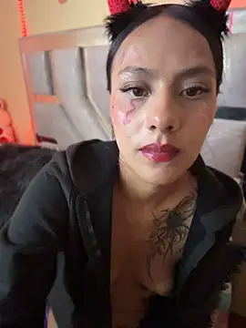 Chatroom XXX en direct de eiimy-fire