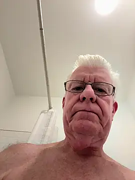 צ'אט XXX בשידור חי של NeoOnSC