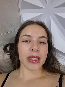 Emmasweet_Val's Live XXX Chat