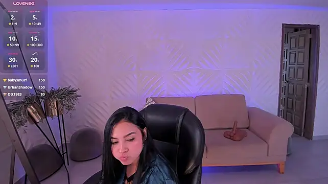 MollyJones_ Chat XXX in diretta