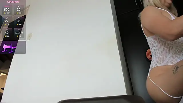 XXX chat uživo modela valery_sweetscheeks
