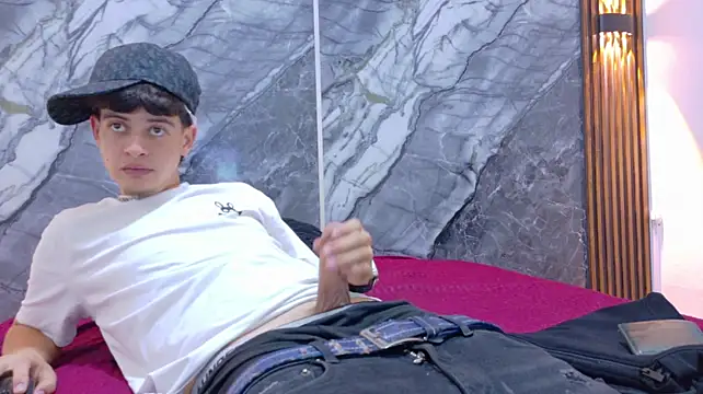 Chat +18 de EthanCross__ ao vivo