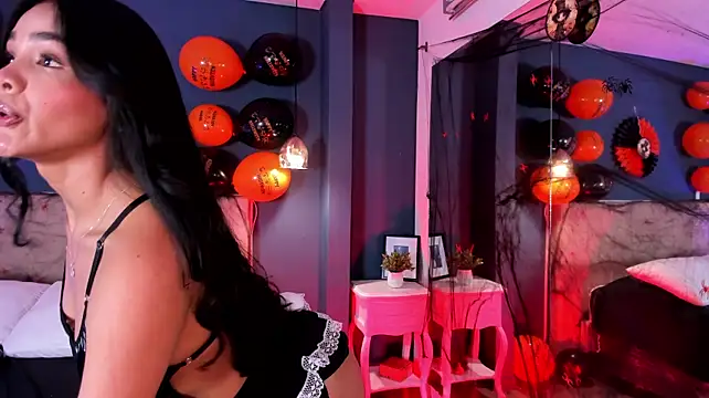 Dania_gh Adlı Modelin Canlı XXX Sohbeti