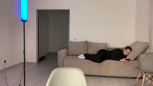 XXX chat uživo modela meforyou777