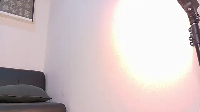 RiriiBrunette__'s Live XXX Chat