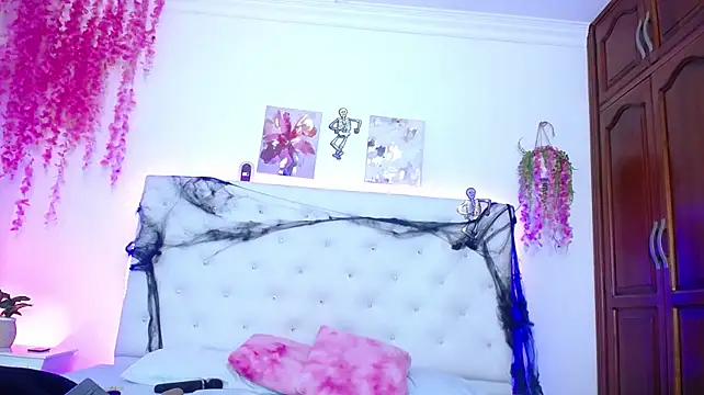 צ'אט XXX בשידור חי של helena690