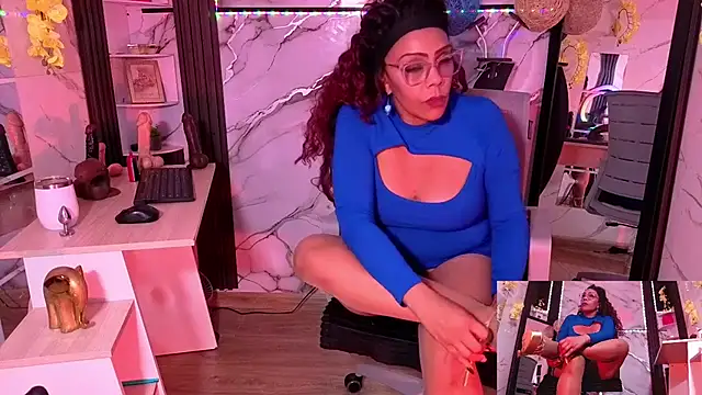 AmberNix Chat XXX in diretta