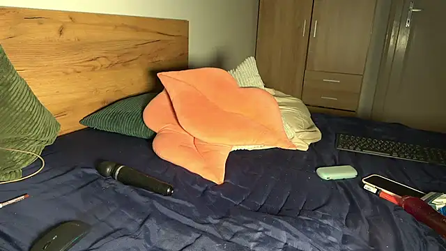 SamirasDiary Adlı Modelin Canlı XXX Sohbeti