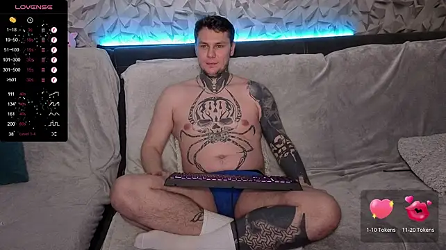 XXX chat uživo modela Lechery_boy