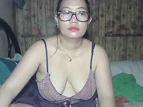 Pinay_BigTits69 Chat XXX live