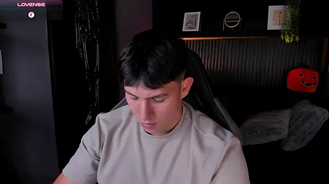 JamesCr_: онлайн-секс-чат