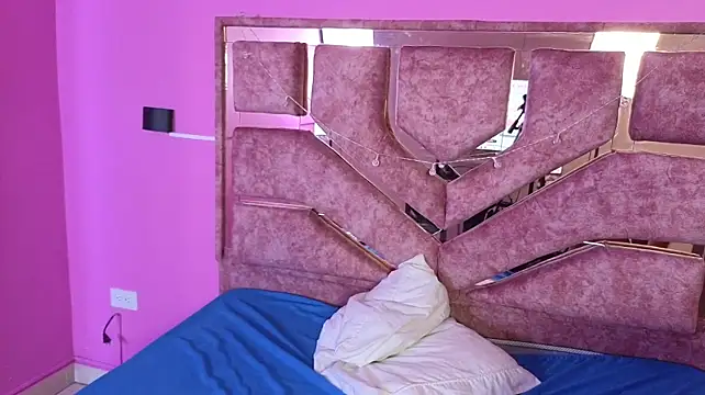 abdara_lovv Adlı Modelin Canlı XXX Sohbeti