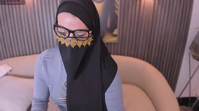 LilMalak Adlı Modelin Canlı XXX Sohbeti