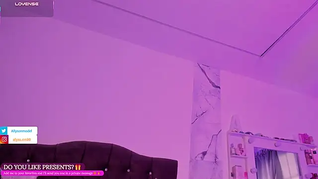 alysson_18's Live XXX Chat