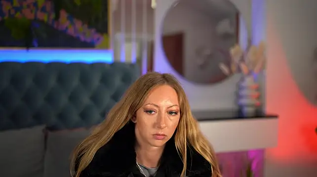 צ'אט XXX בשידור חי של SiennaPierce