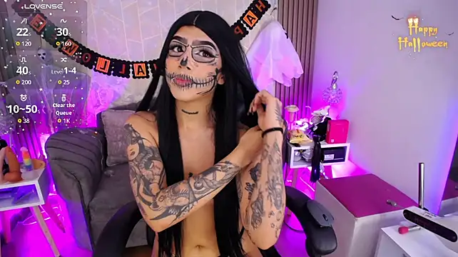 Raven_Wood Adlı Modelin Canlı XXX Sohbeti