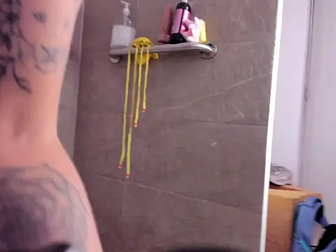 GiaFoster_ Adlı Modelin Canlı XXX Sohbeti