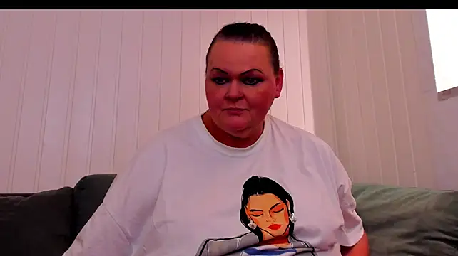 MilanaBiegert Chat XXX in diretta
