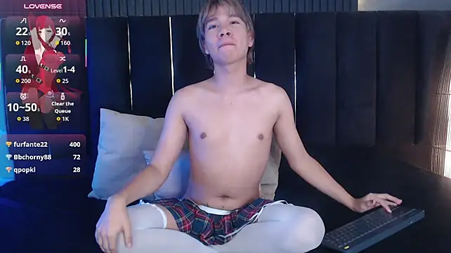 Twinkcam2n Live XXX chat
